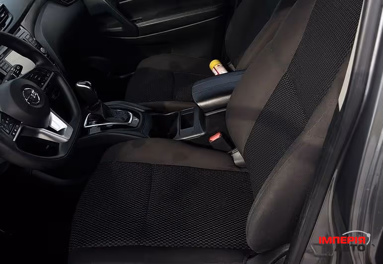 Nissan Rogue Sport - фото 15