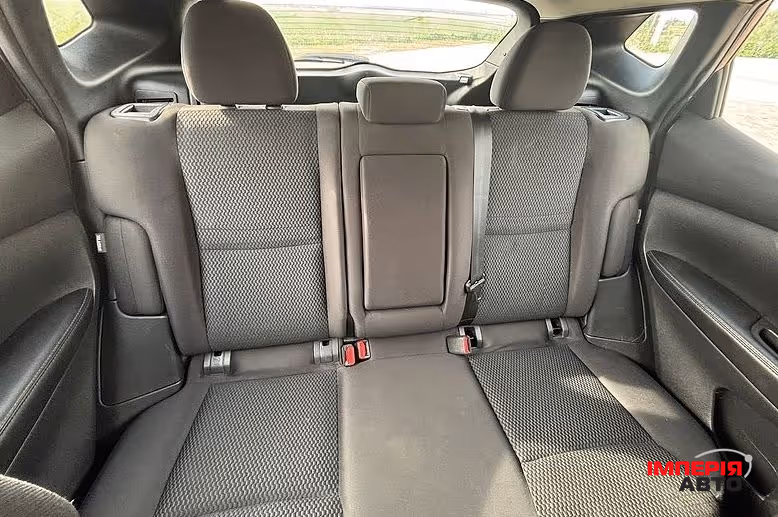 Nissan Rogue Sport - фото 13