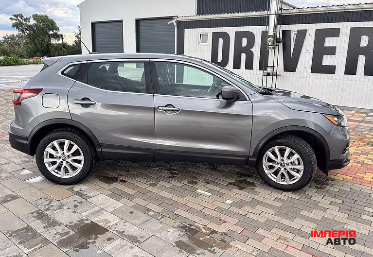 Nissan Rogue Sport - фото 3