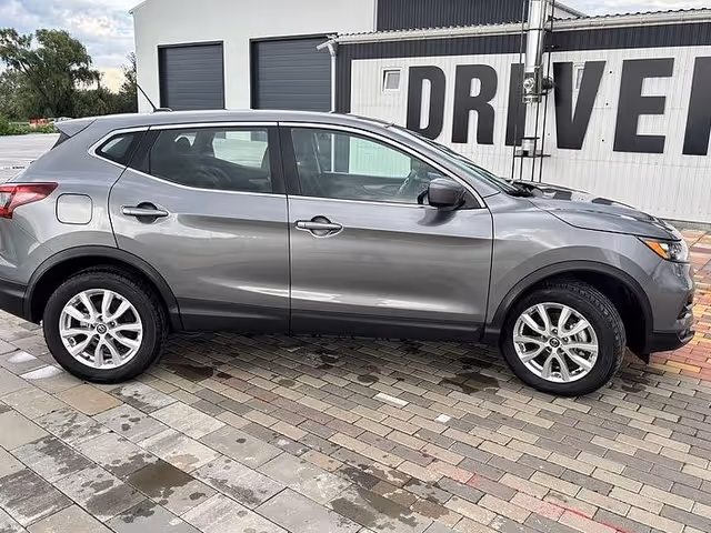 Nissan Rogue Sport - фото 3