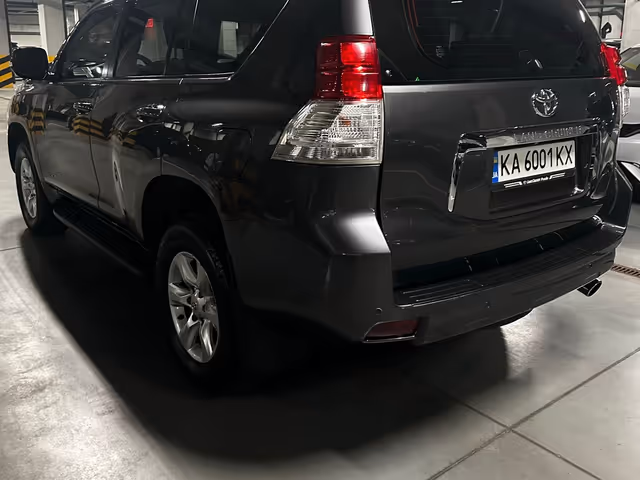 Toyota Land Cruiser Prado - фото 2