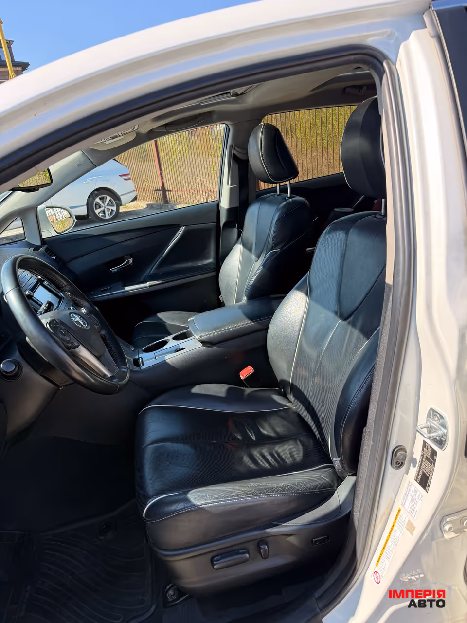 Toyota Venza - фото 8
