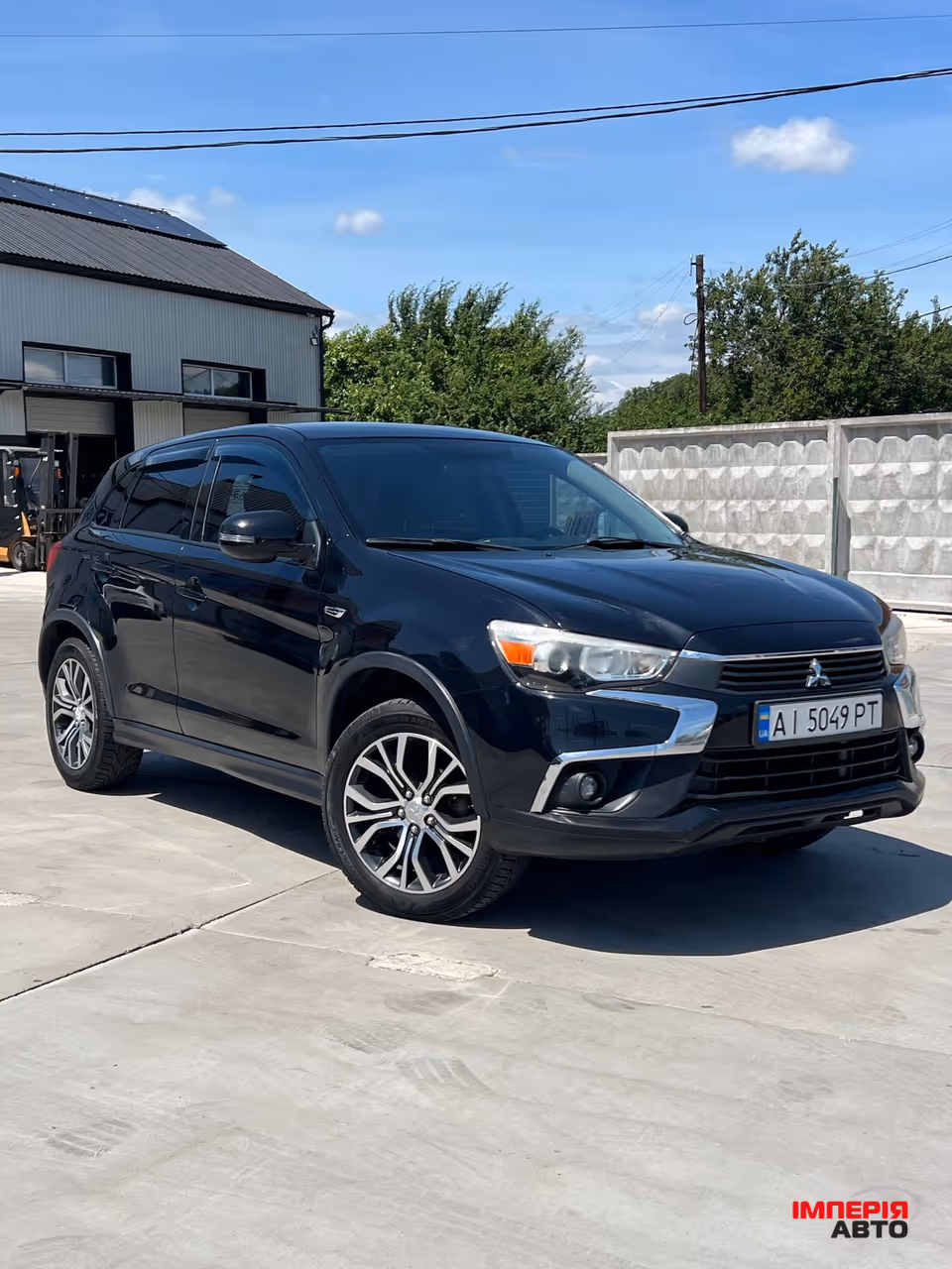 Mitsubishi Outlander Sport - фото 1