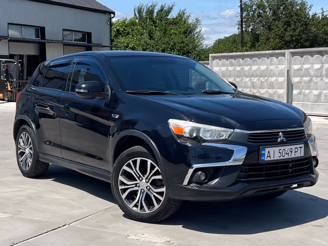 Mitsubishi Outlander Sport - зображення 1