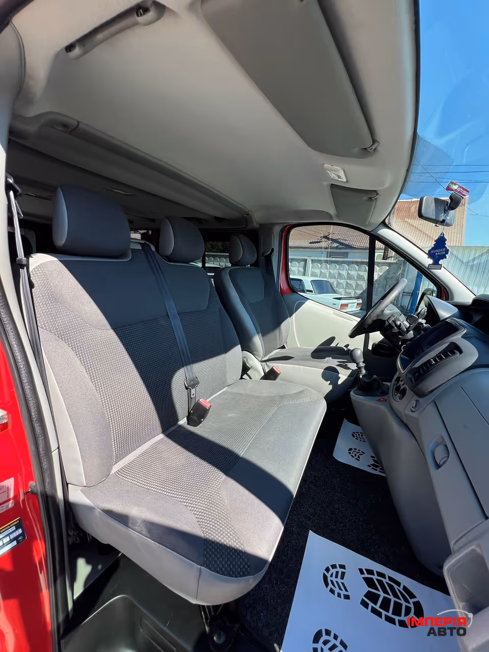 Opel Vivaro - фото 28