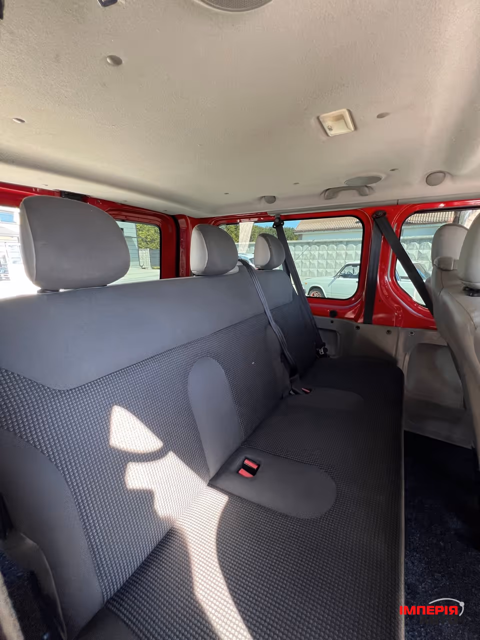 Opel Vivaro - фото 30