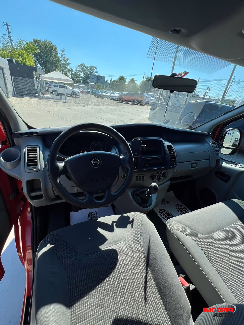 Opel Vivaro - фото 25