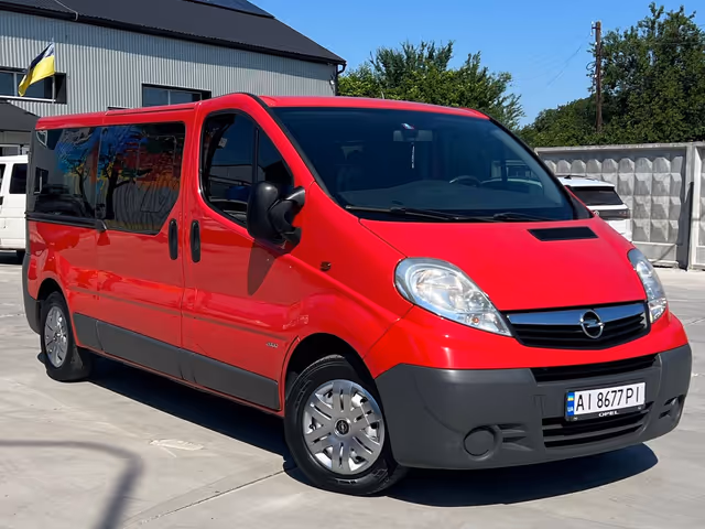 Opel Vivaro - фото 1