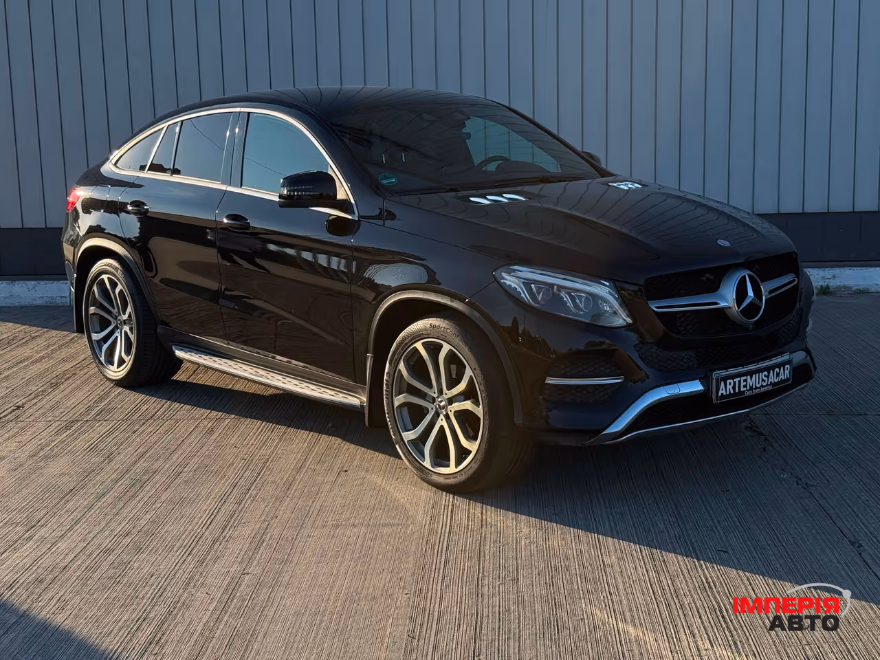 Mercedes-Benz GLE - фото 1
