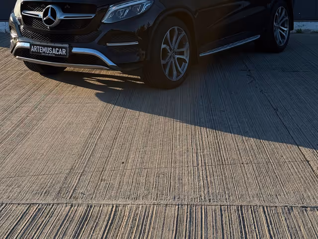 Mercedes-Benz GLE - фото 3