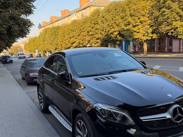 Mercedes-Benz GLE - зображення 3