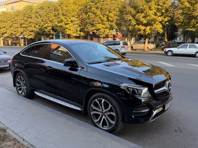 Mercedes-Benz GLE - зображення 1