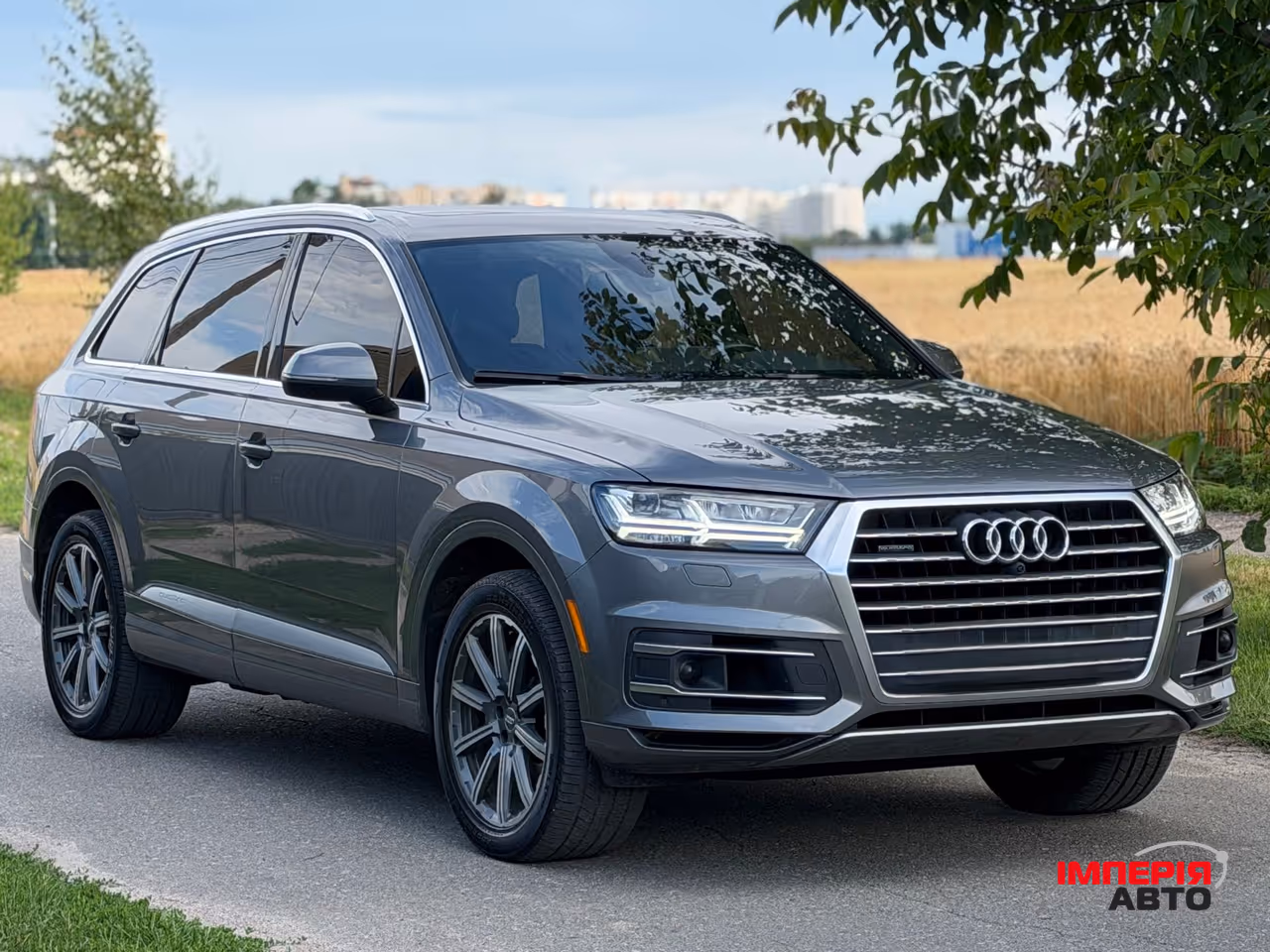 Audi Q7 - фото 1