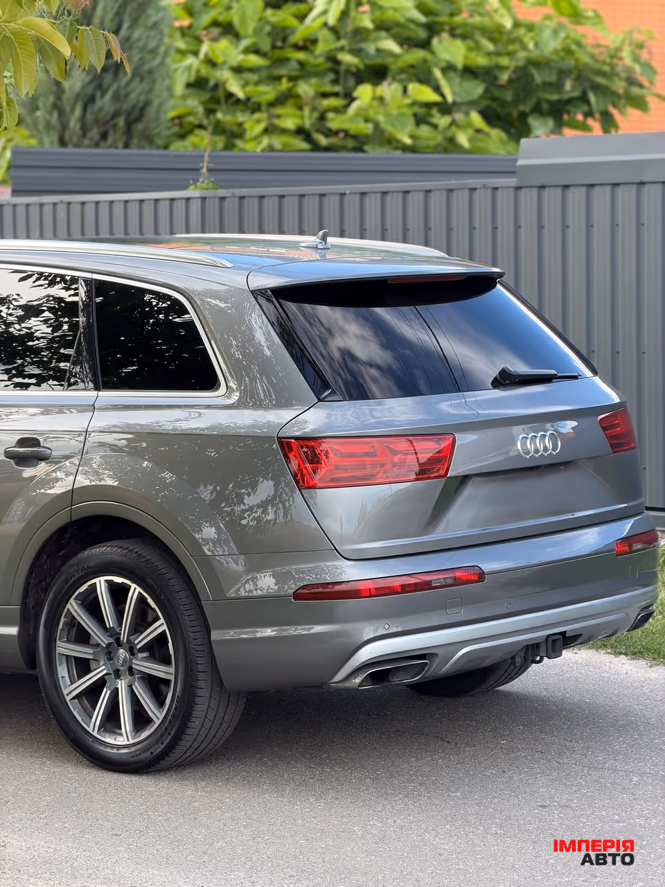 Audi Q7 - фото 7