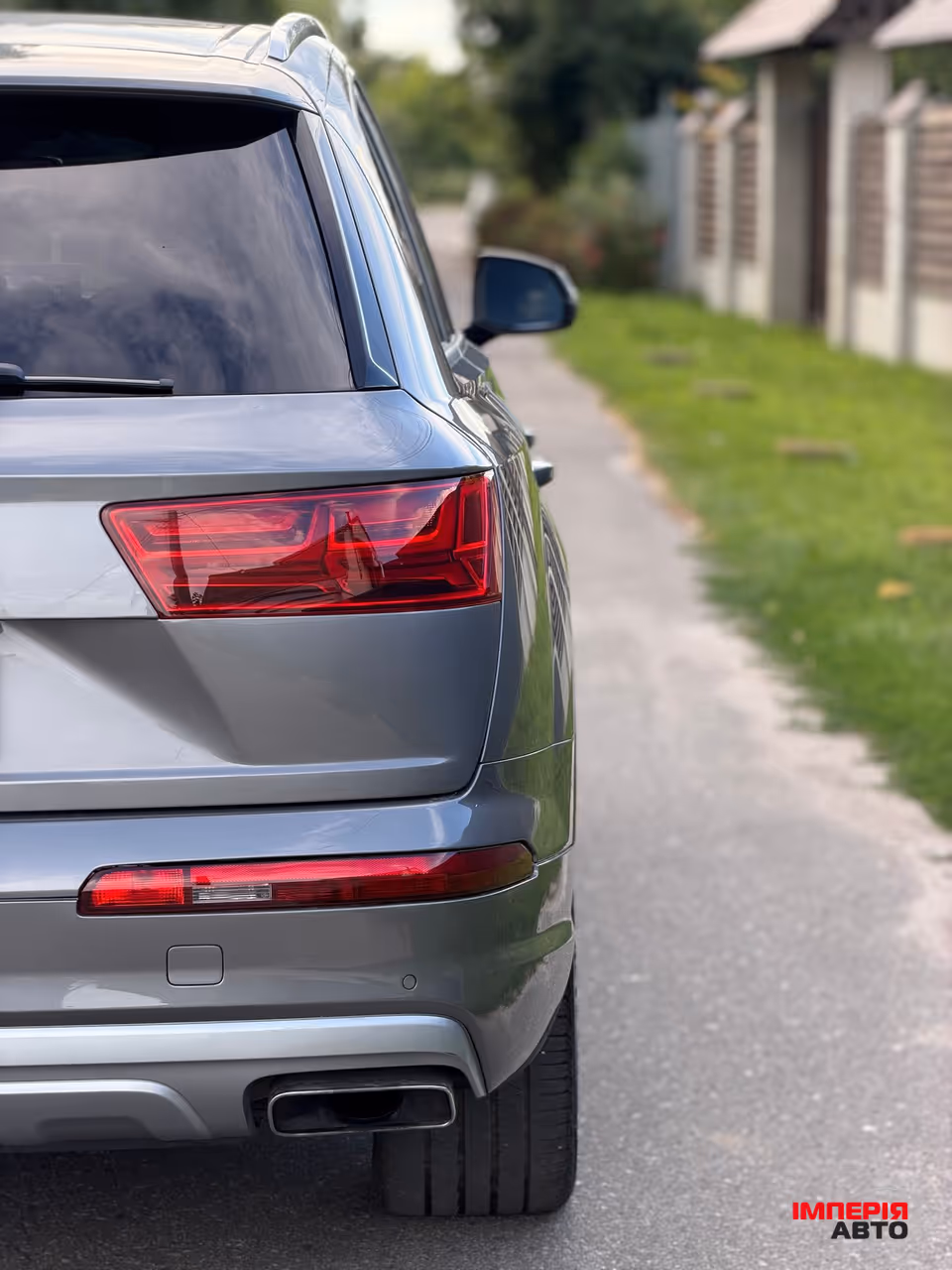 Audi Q7 - фото 13
