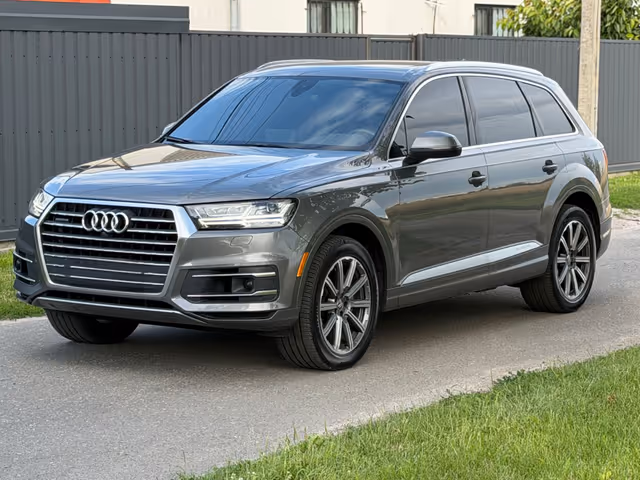 Audi Q7 - фото 3