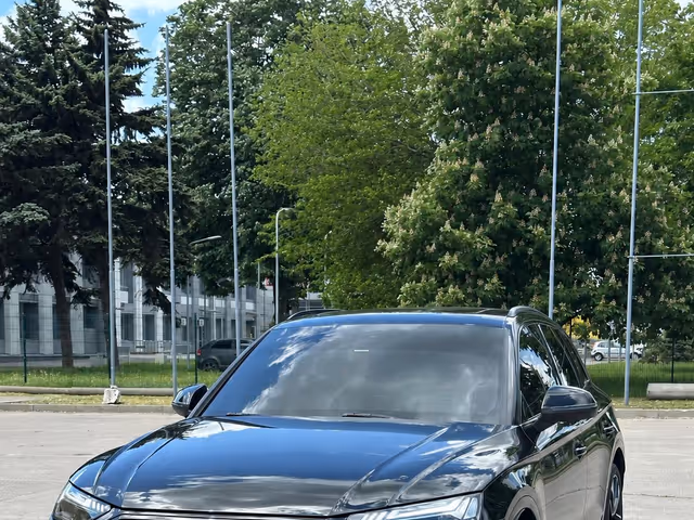 Audi SQ5 - фото 1