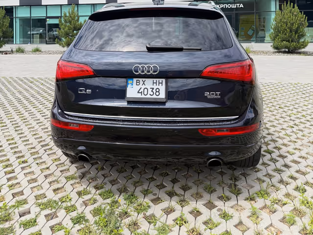 Audi Q5 - фото 5