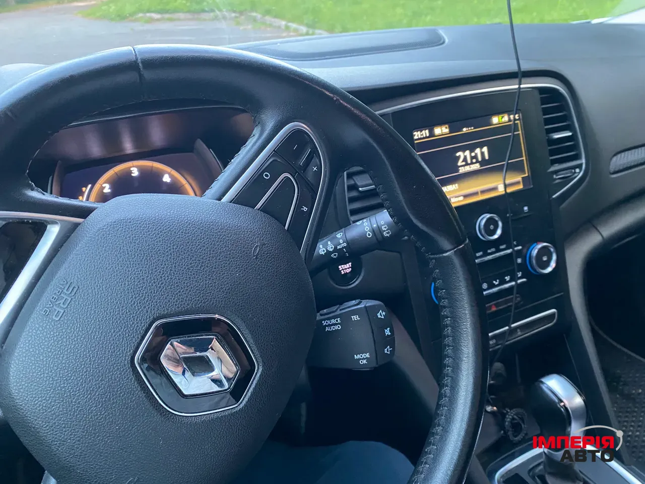 Renault Megane - фото 14