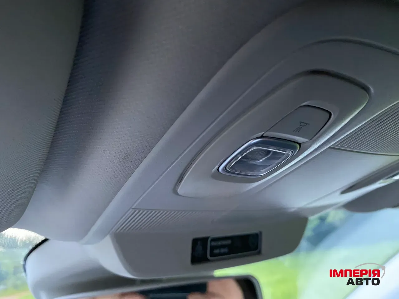 Renault Megane - фото 13