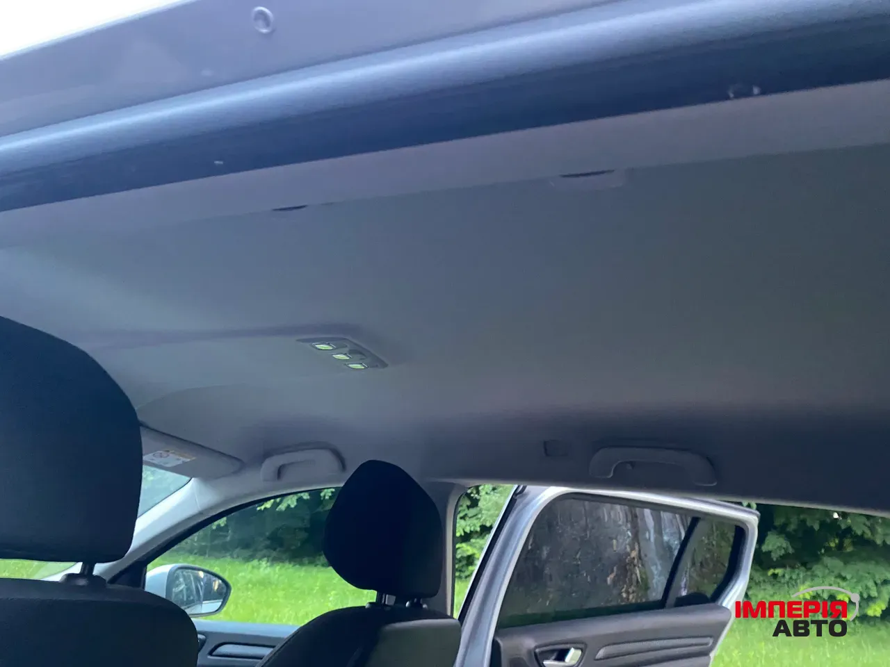 Renault Megane - фото 9