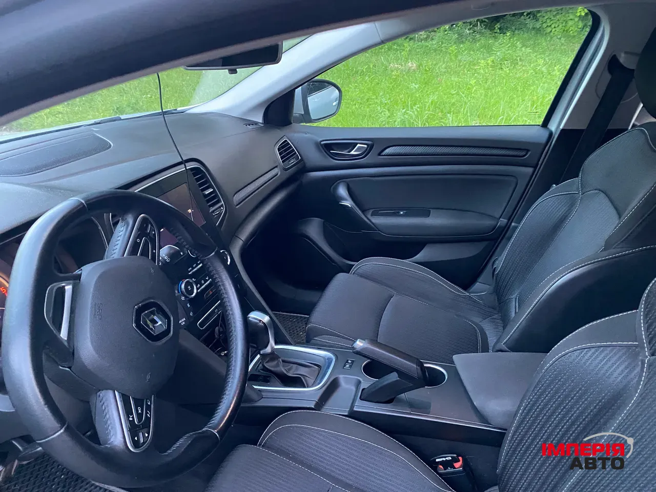 Renault Megane - фото 11