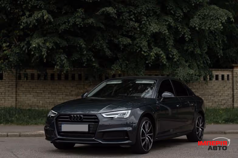Audi A4 - фото 12