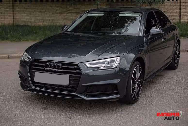 Audi A4 - фото 11