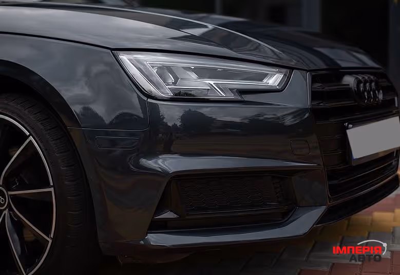 Audi A4 - фото 4