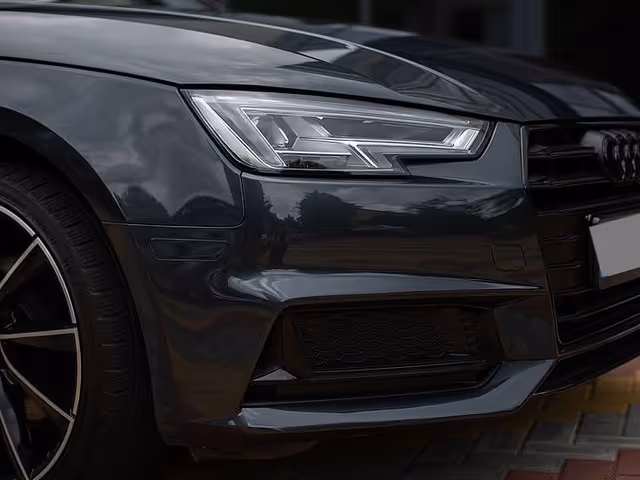 Audi A4 - фото 4