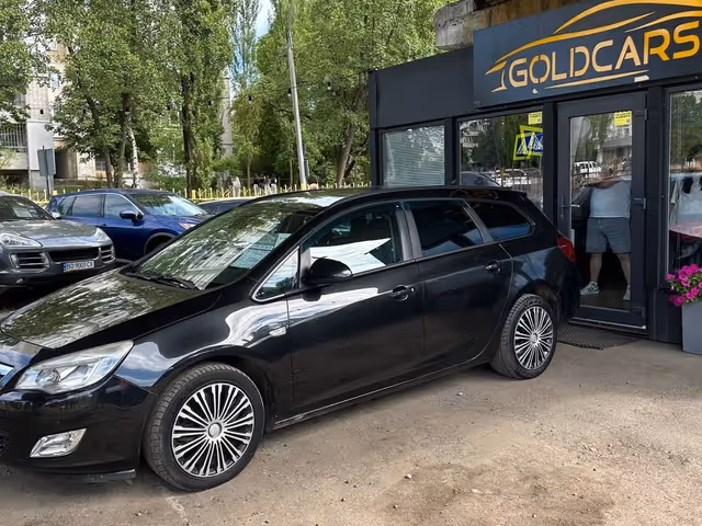 Opel Astra - фото 3