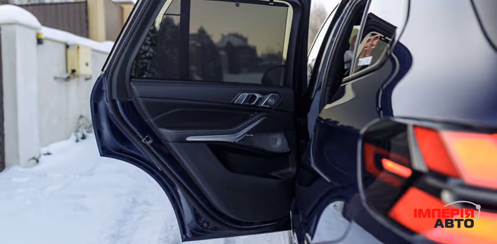 BMW X5 - фото 8