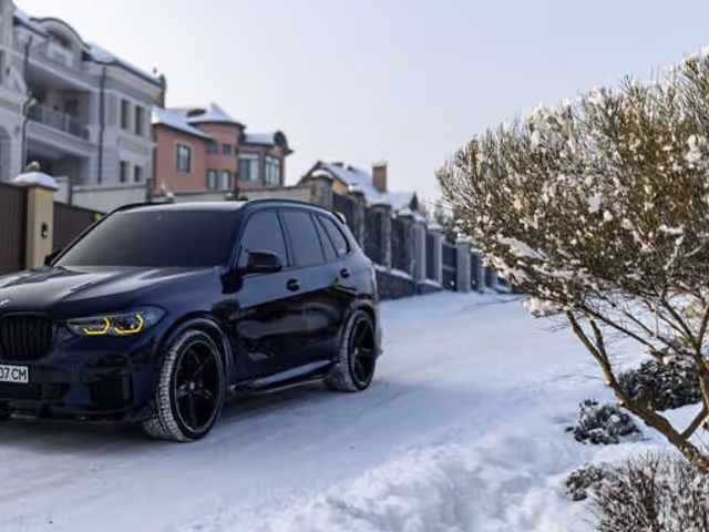 BMW X5 - фото 2