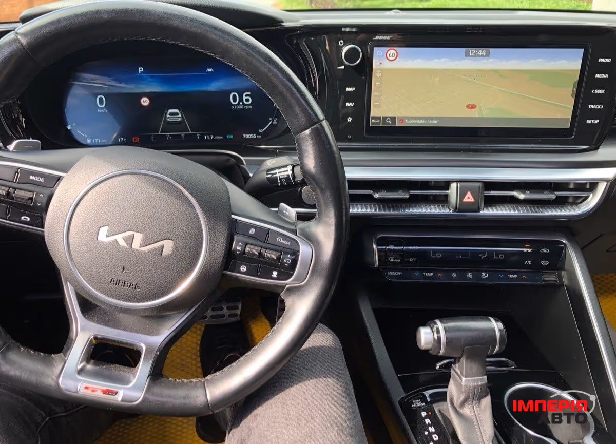 Kia K5 - фото 9