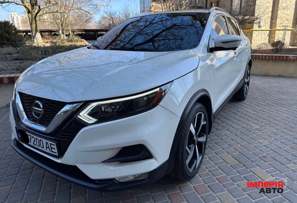 Nissan Rogue Sport - фото 2