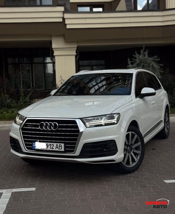 Audi Q7 - фото 3
