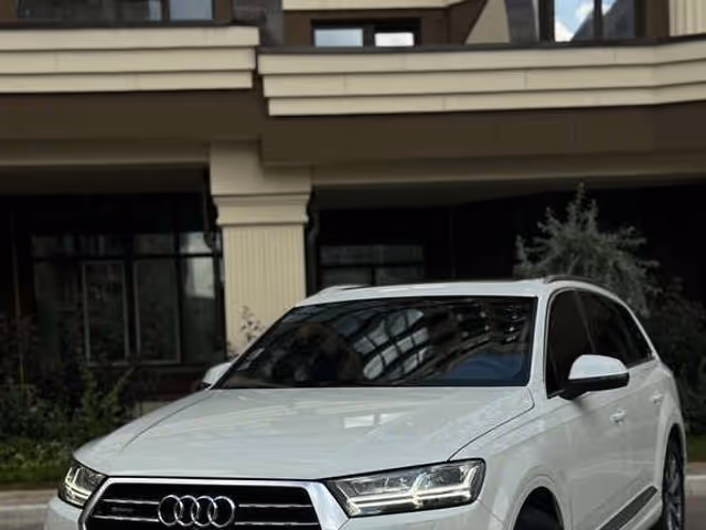 Audi Q7 - фото 3