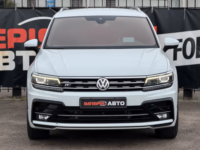 Volkswagen Tiguan - фото 2