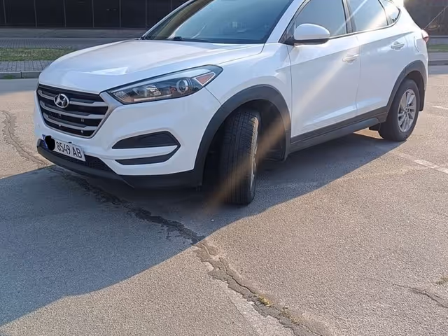 Hyundai Tucson - фото 1