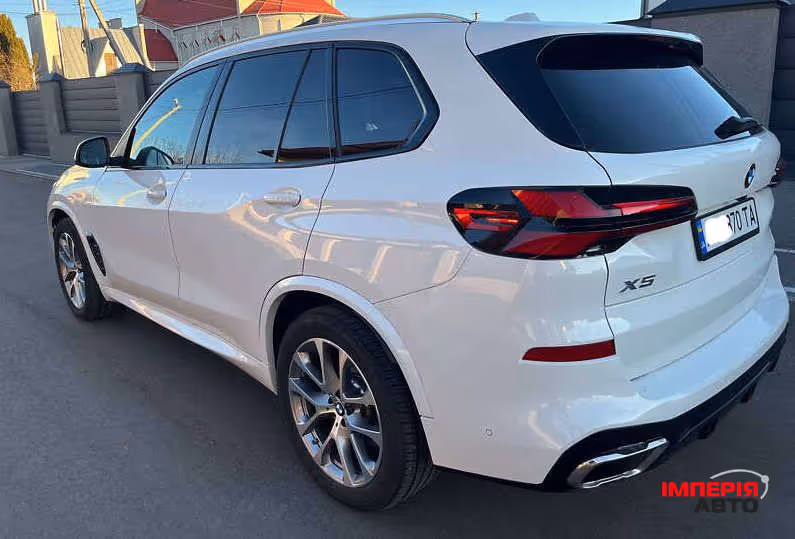 BMW X5 - фото 3
