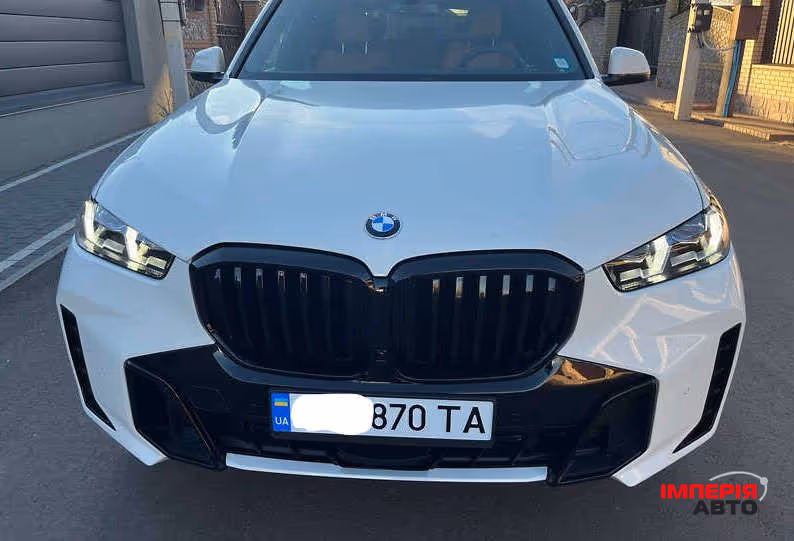 BMW X5 - фото 2
