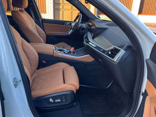 BMW X5 - фото 5