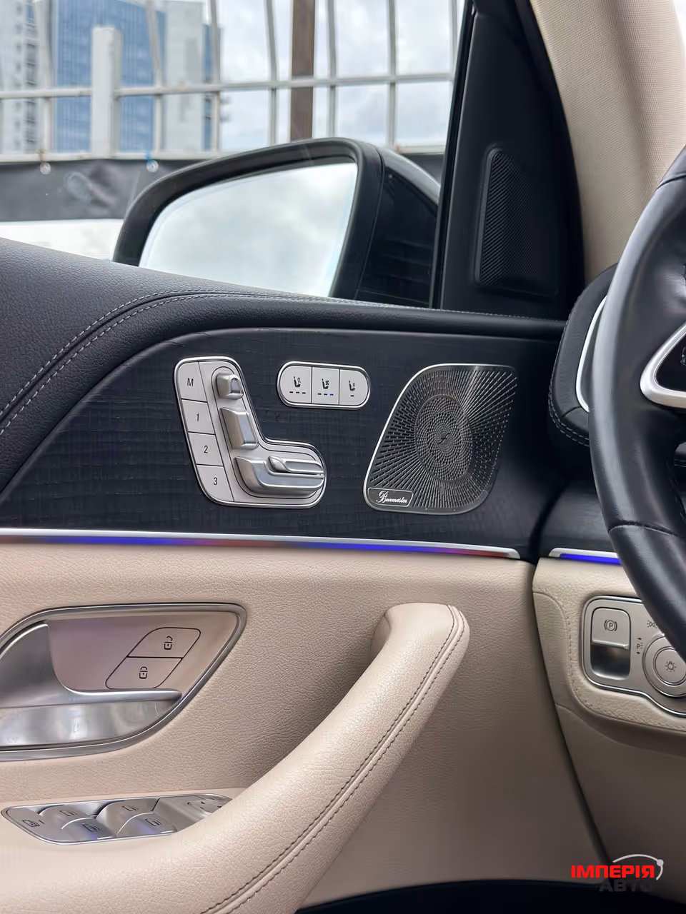 Mercedes-Benz GLS - фото 16