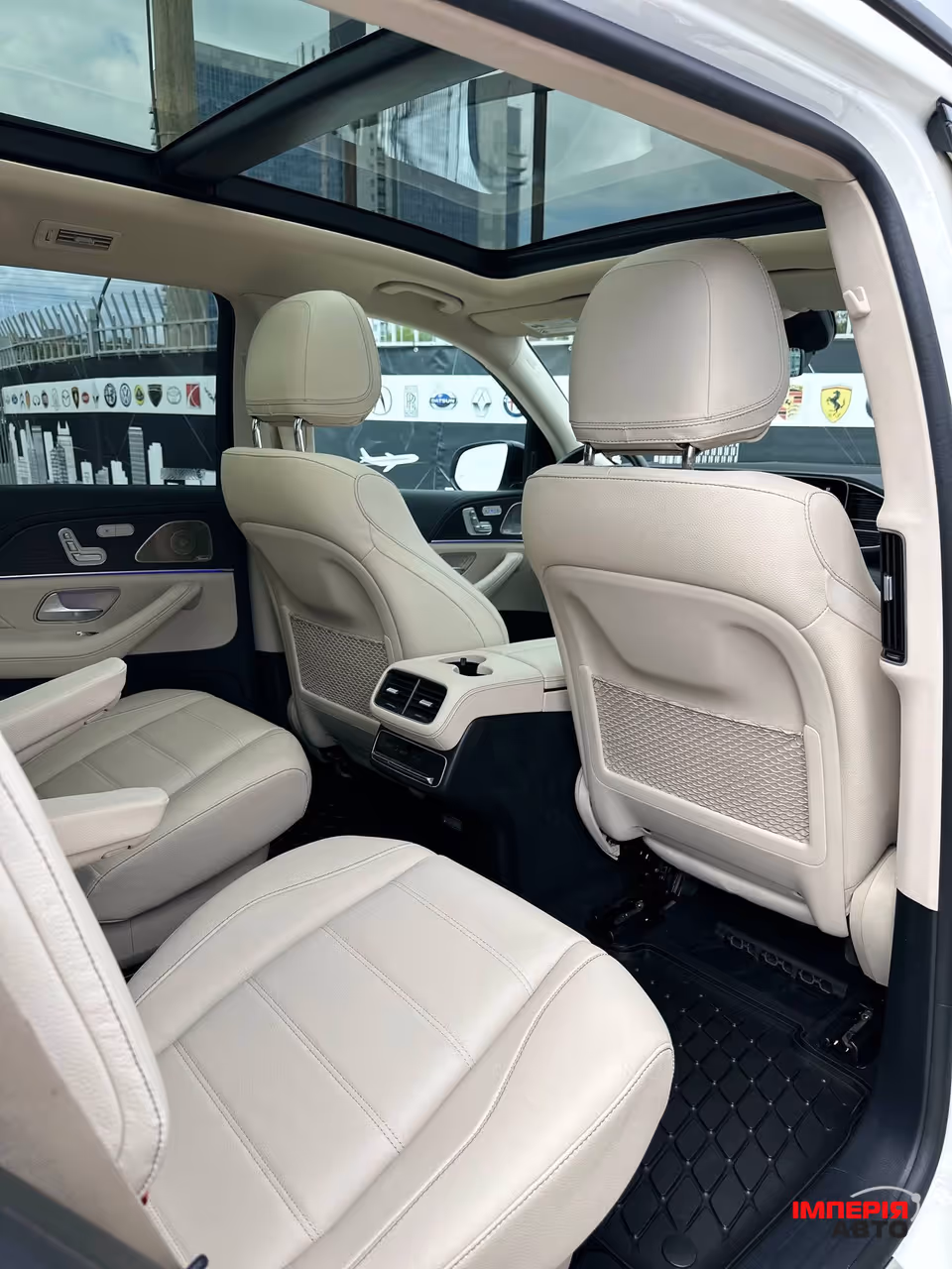 Mercedes-Benz GLS - фото 19