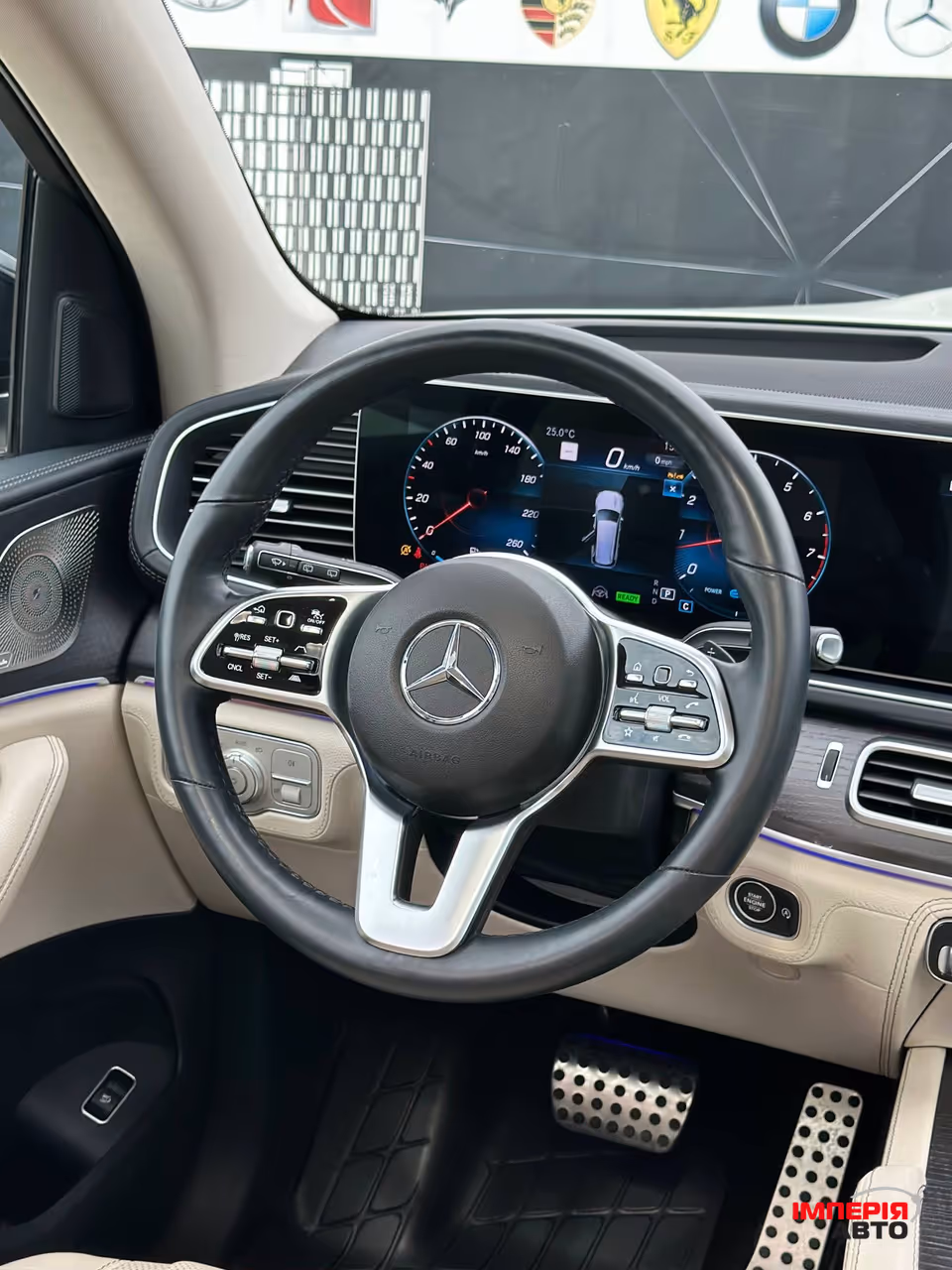 Mercedes-Benz GLS - фото 11