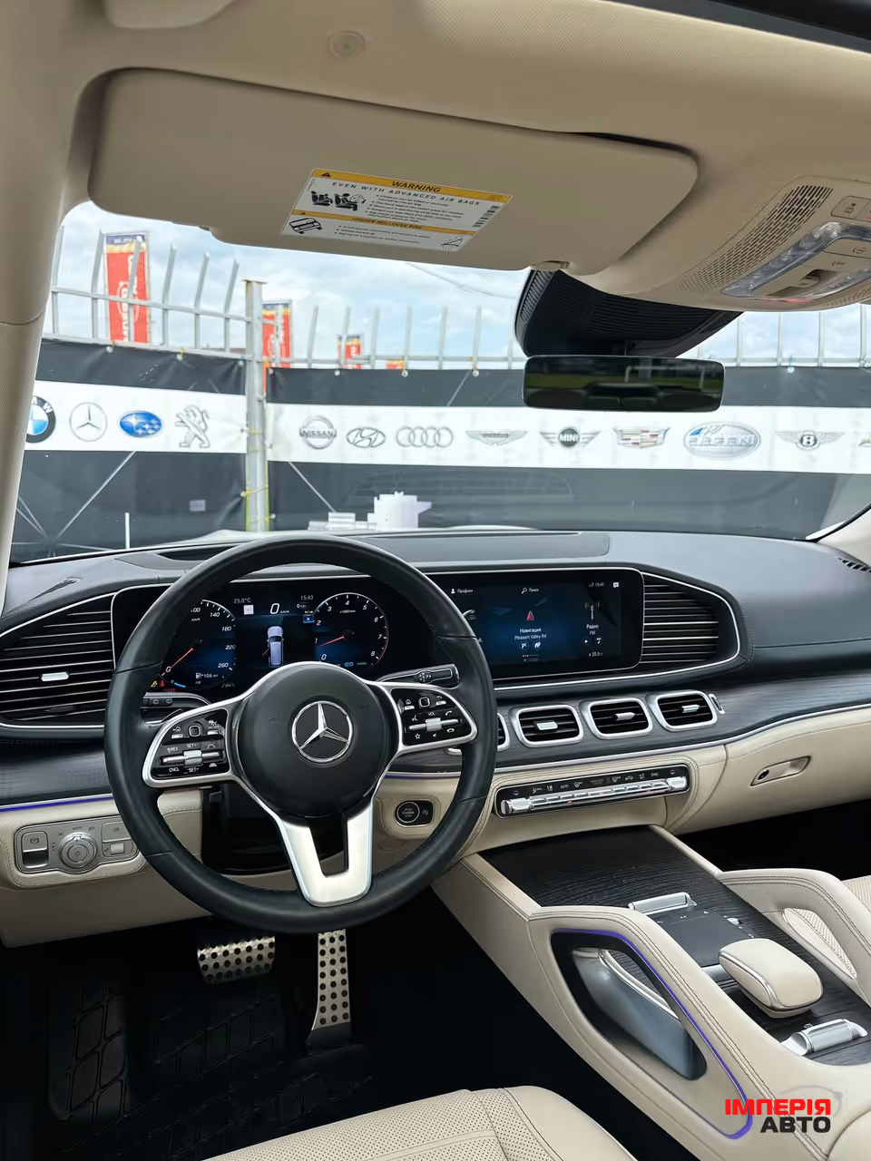 Mercedes-Benz GLS - фото 10