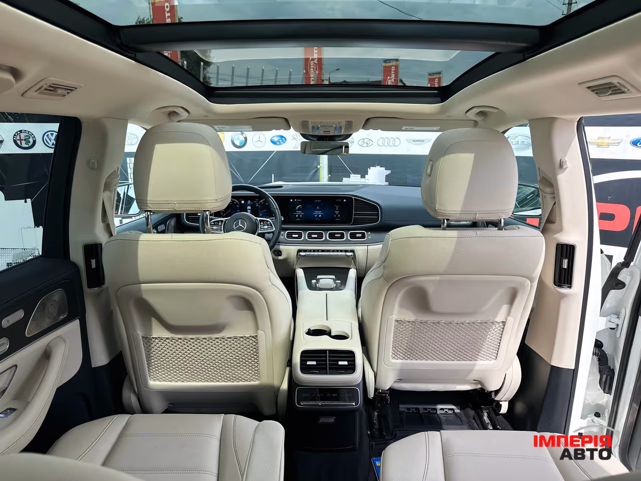 Mercedes-Benz GLS - фото 18