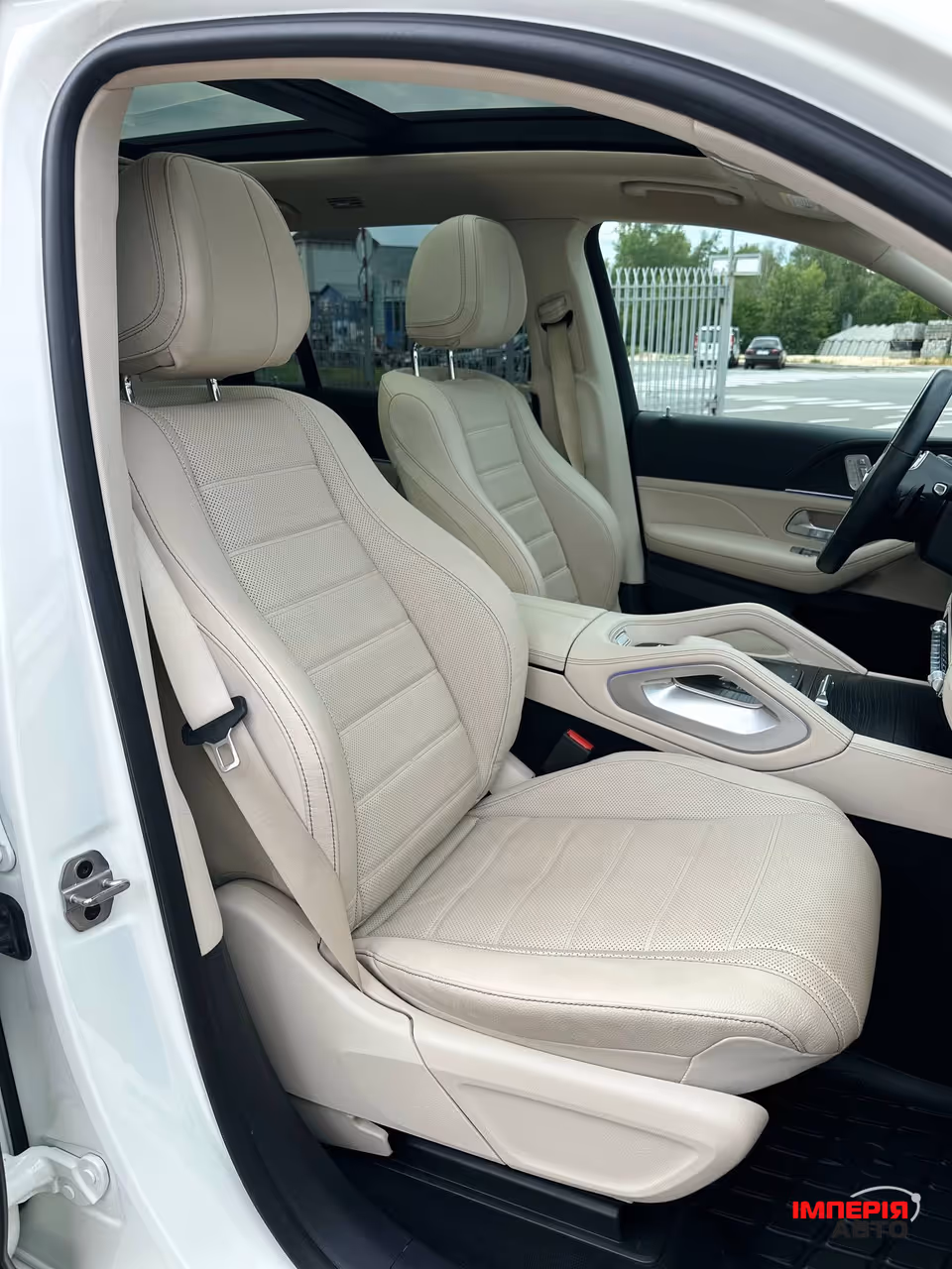 Mercedes-Benz GLS - фото 13