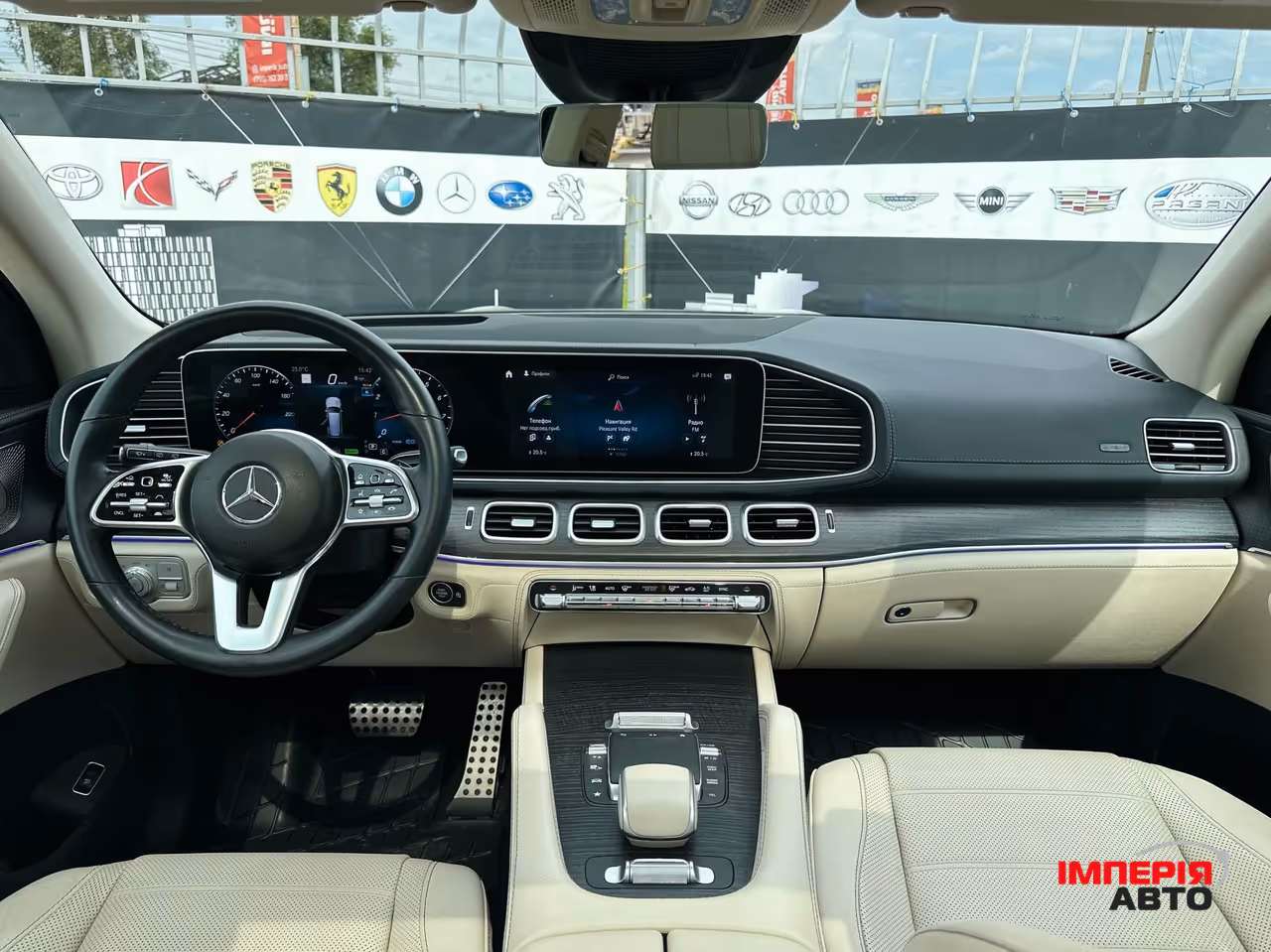 Mercedes-Benz GLS - фото 9