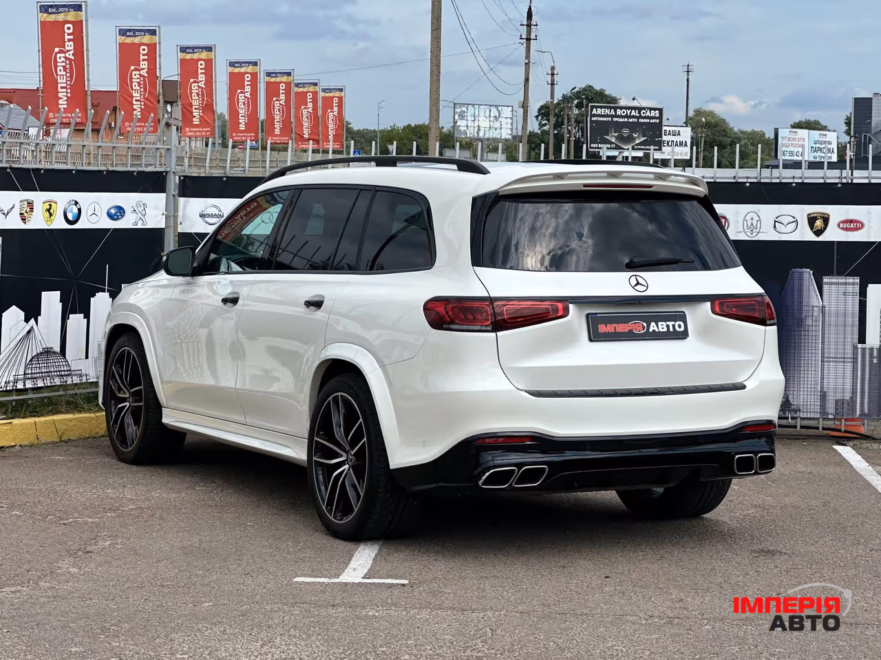 Mercedes-Benz GLS - фото 6